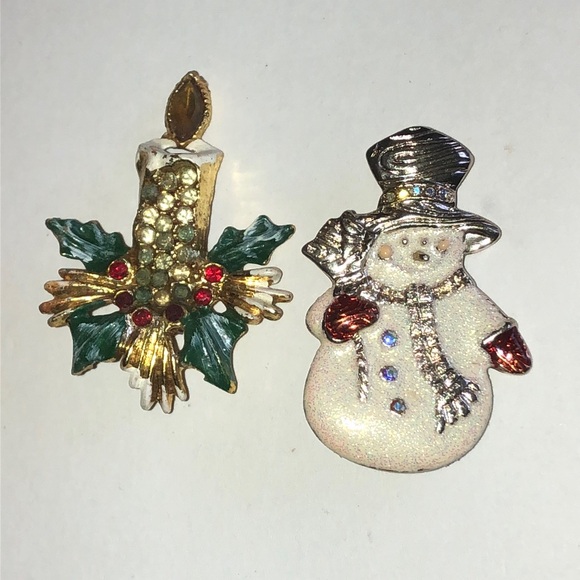 Vintage Jewelry - Festive Snowman and Candle Holiday Brooch Set - Gold, Green, White, Red